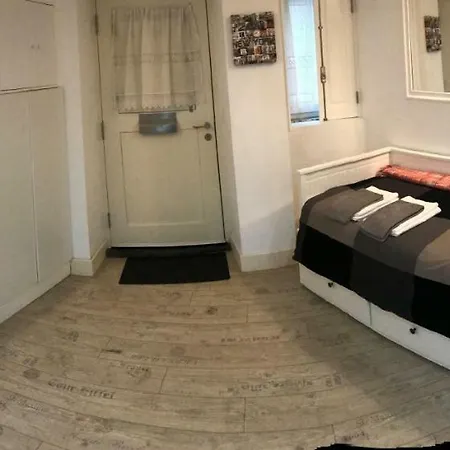 In Center Of 아파트